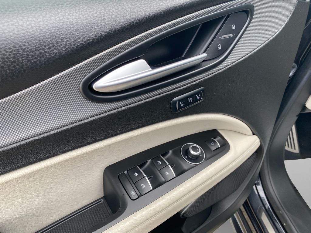 2021 Alfa Romeo Stelvio Ti Sport