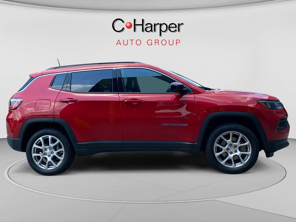 2023 Jeep Compass Latitude Lux
