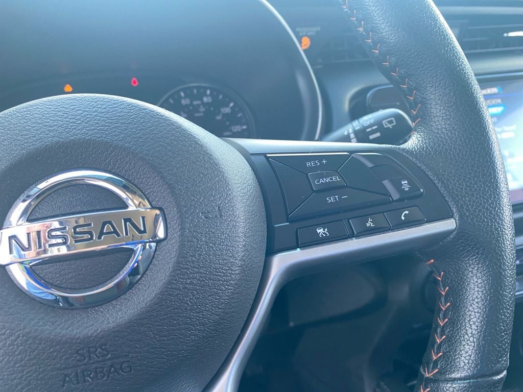 2021 Nissan Kicks SR