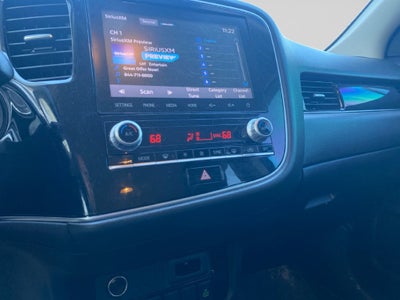 2020 Mitsubishi Outlander SE