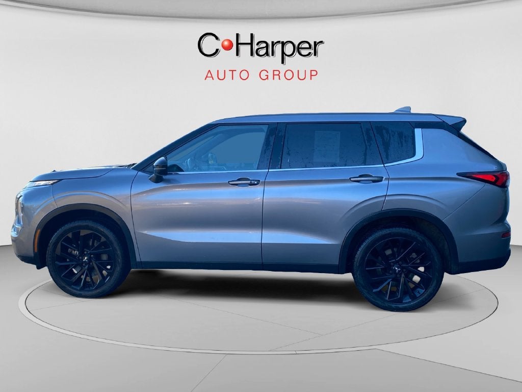 2022 Mitsubishi Outlander Black Edition