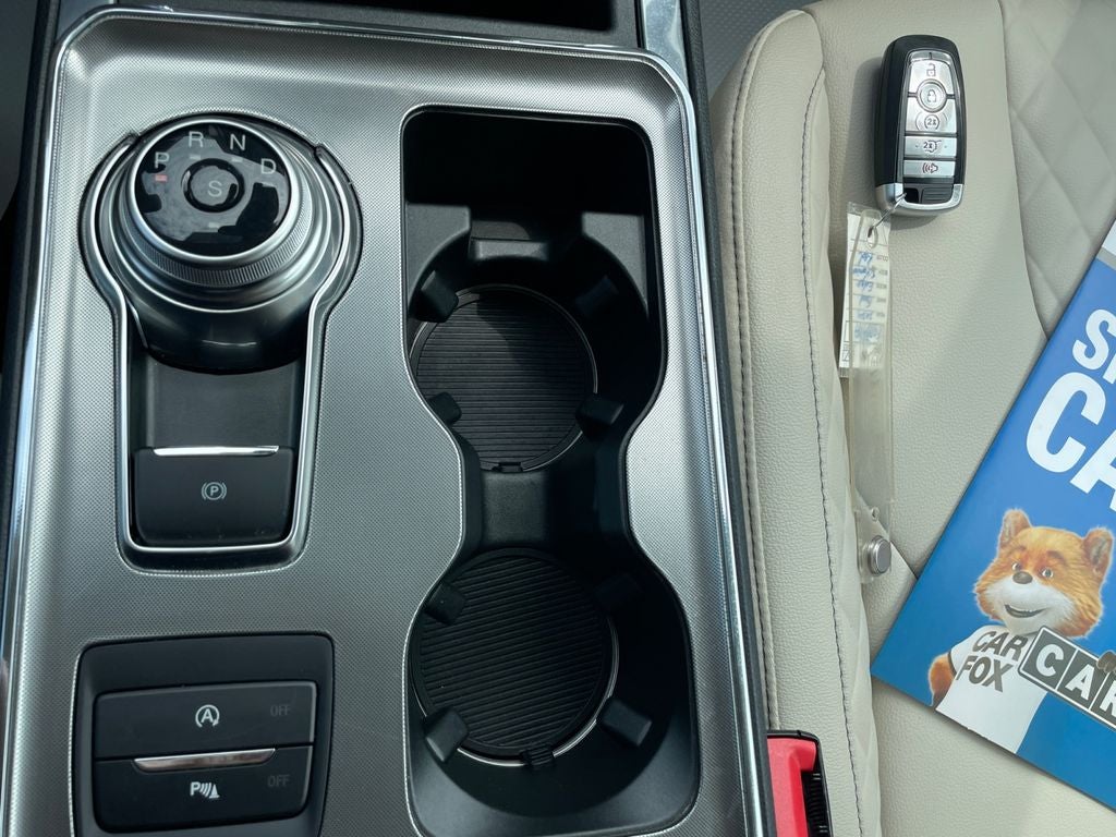 2024 Ford Edge Titanium