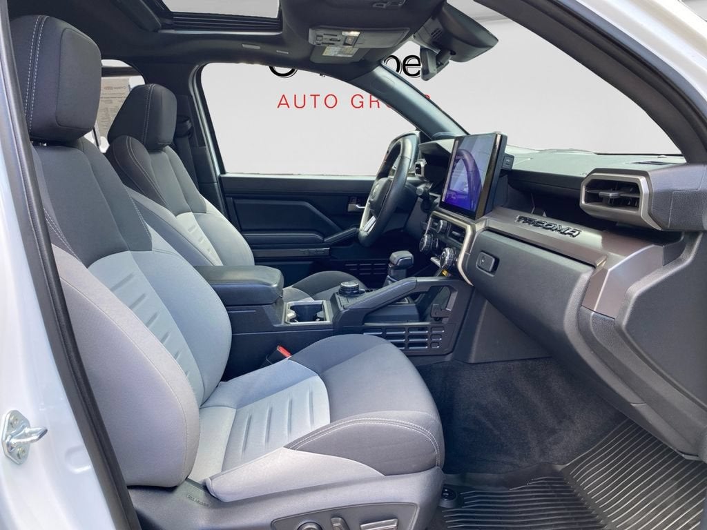 2025 Toyota Tacoma Hybrid TRD Sport 4WD