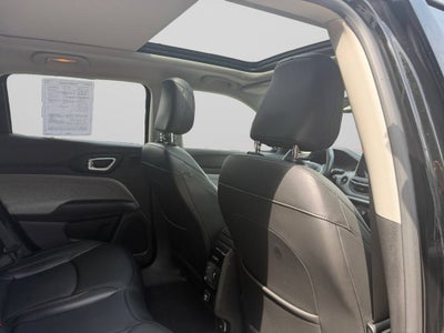 2022 Jeep Compass Latitude Lux 4x4