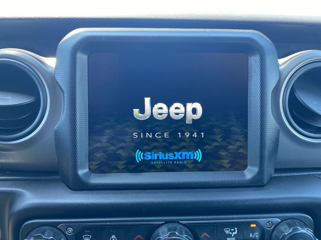 2022 Jeep Wrangler Unlimited Willys