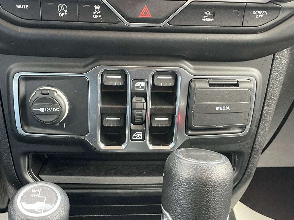 2022 Jeep Gladiator Willys