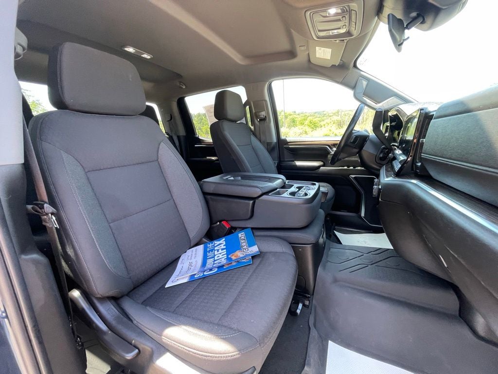2022 Chevrolet Silverado 1500 LT LT1