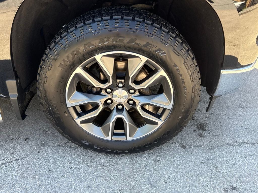 2024 Chevrolet Silverado 1500 LT