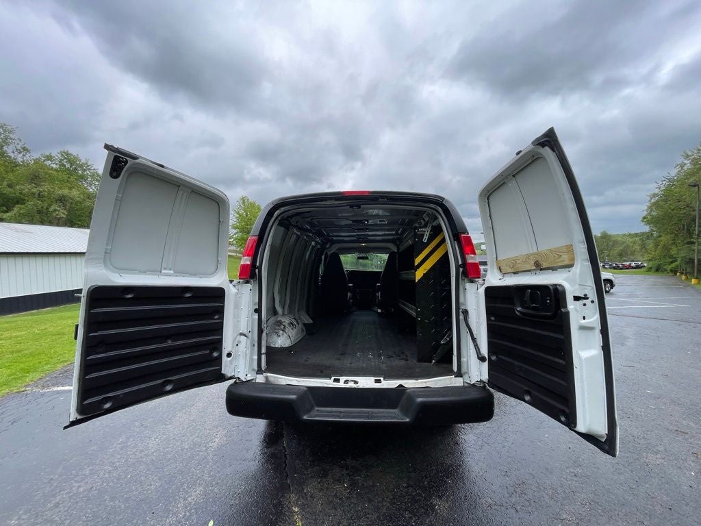 2021 Chevrolet Express 3500 Work Van Cargo