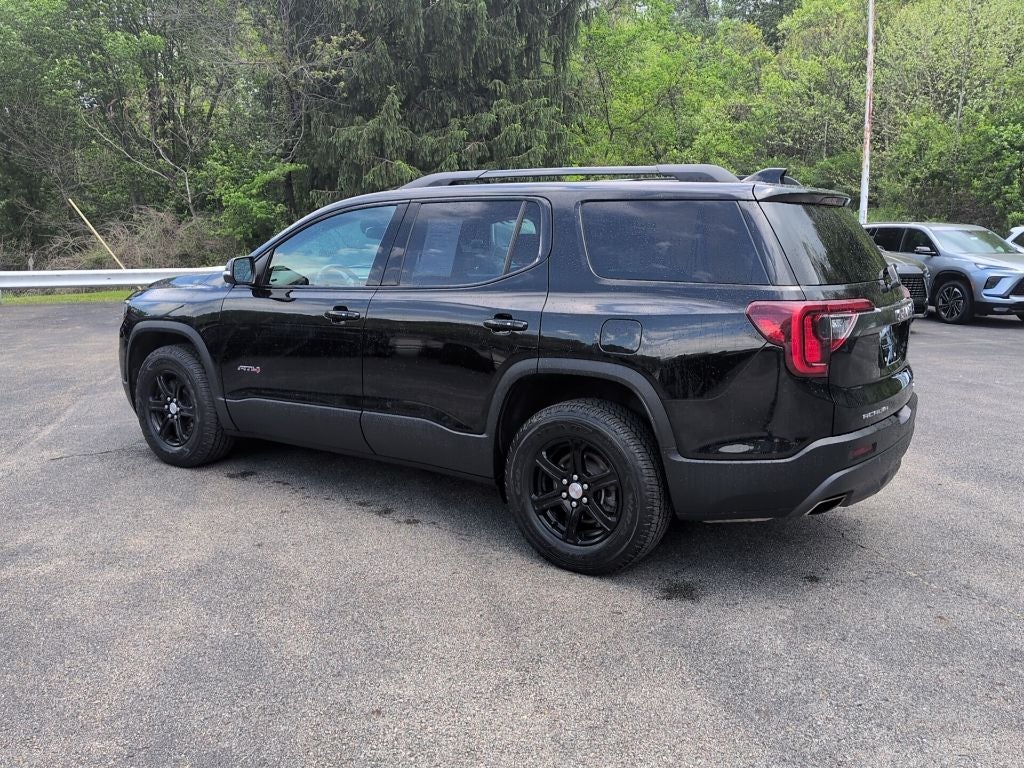 2023 GMC Acadia AT4
