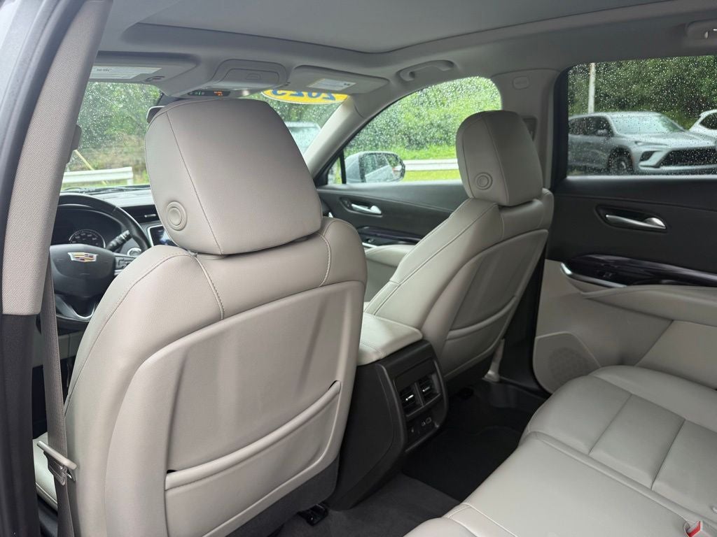 2023 Cadillac XT4 Luxury