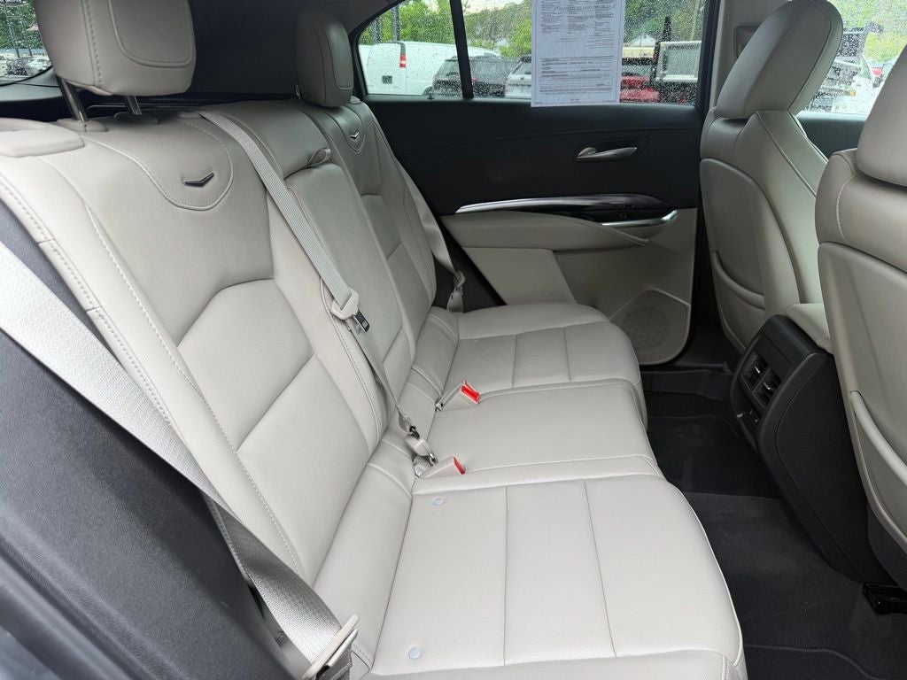 2023 Cadillac XT4 Luxury
