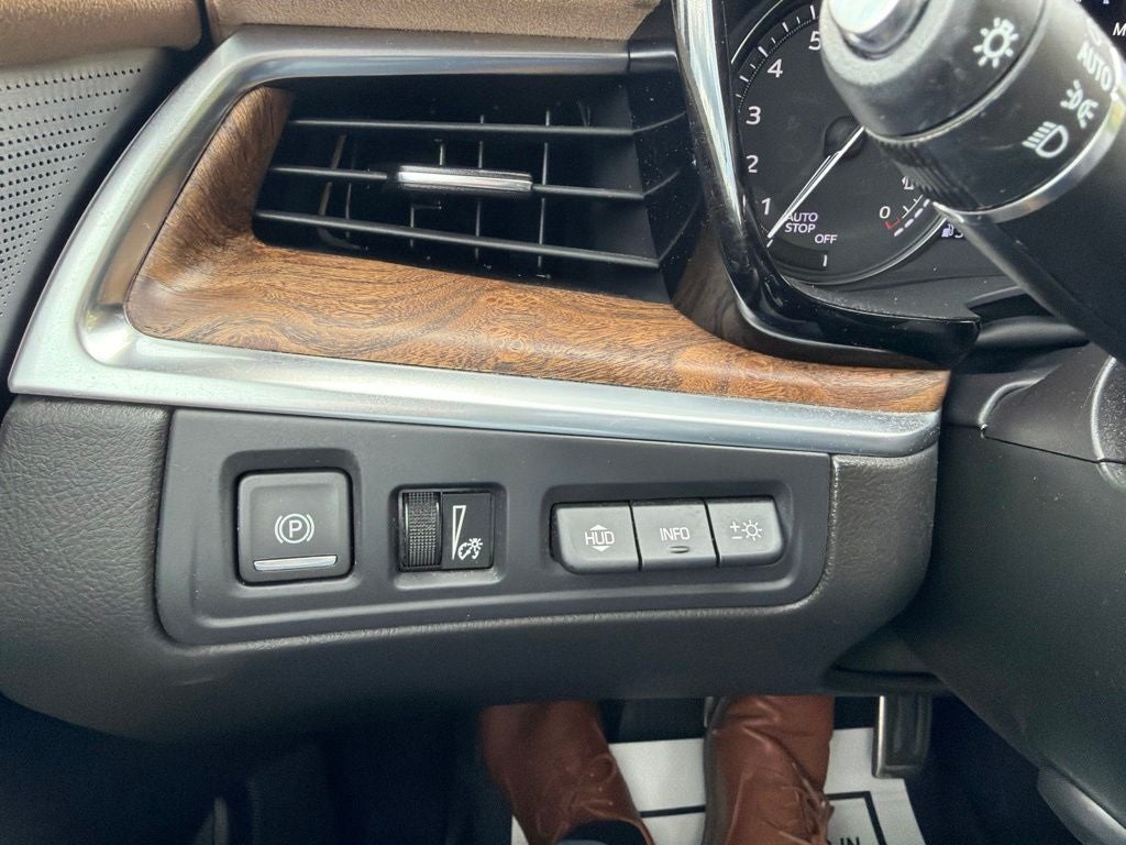 2024 Cadillac XT5 Sport