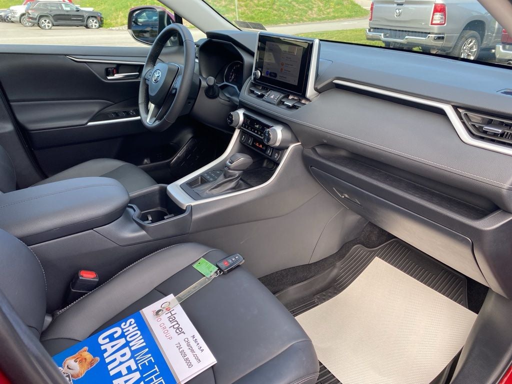 2025 Toyota RAV4 XLE Premium