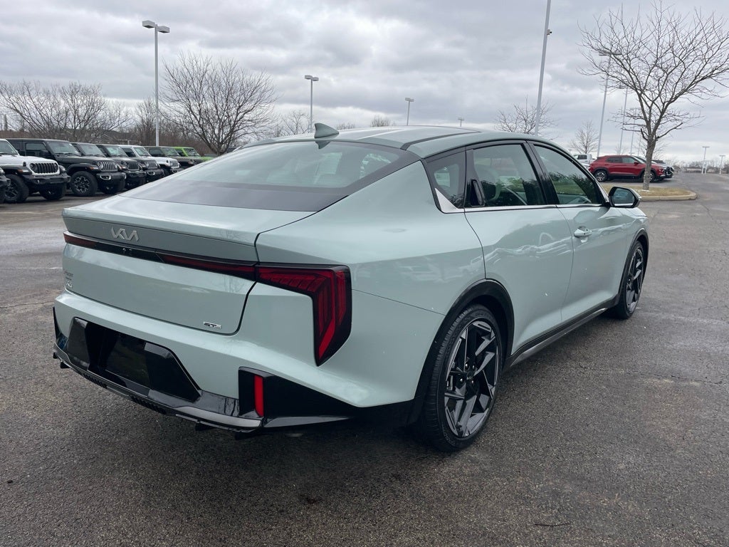 2025 Kia K4 GT-Line