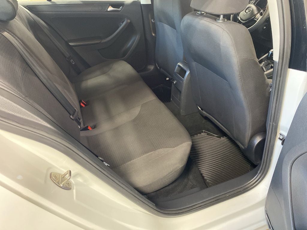 2015 Volkswagen Jetta 2.0L S