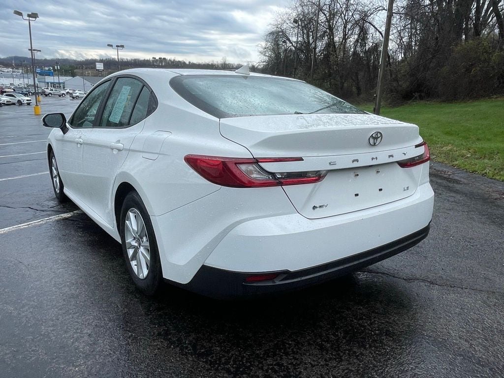2025 Toyota Camry SE