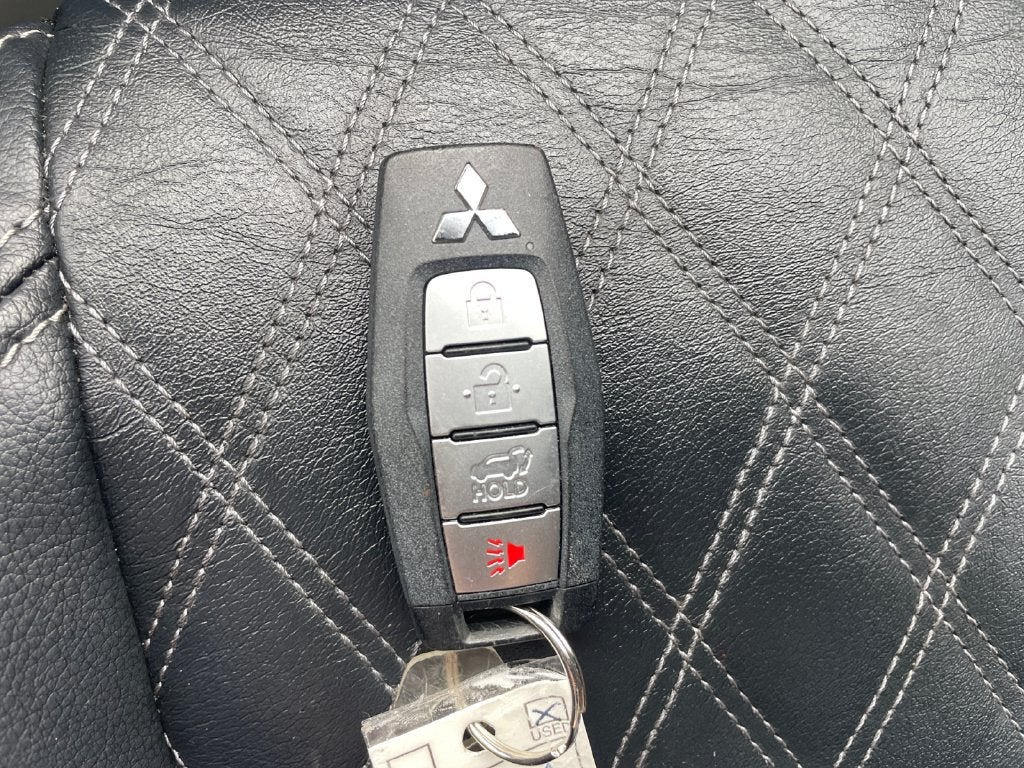 2023 Mitsubishi Outlander SEL Black Edition