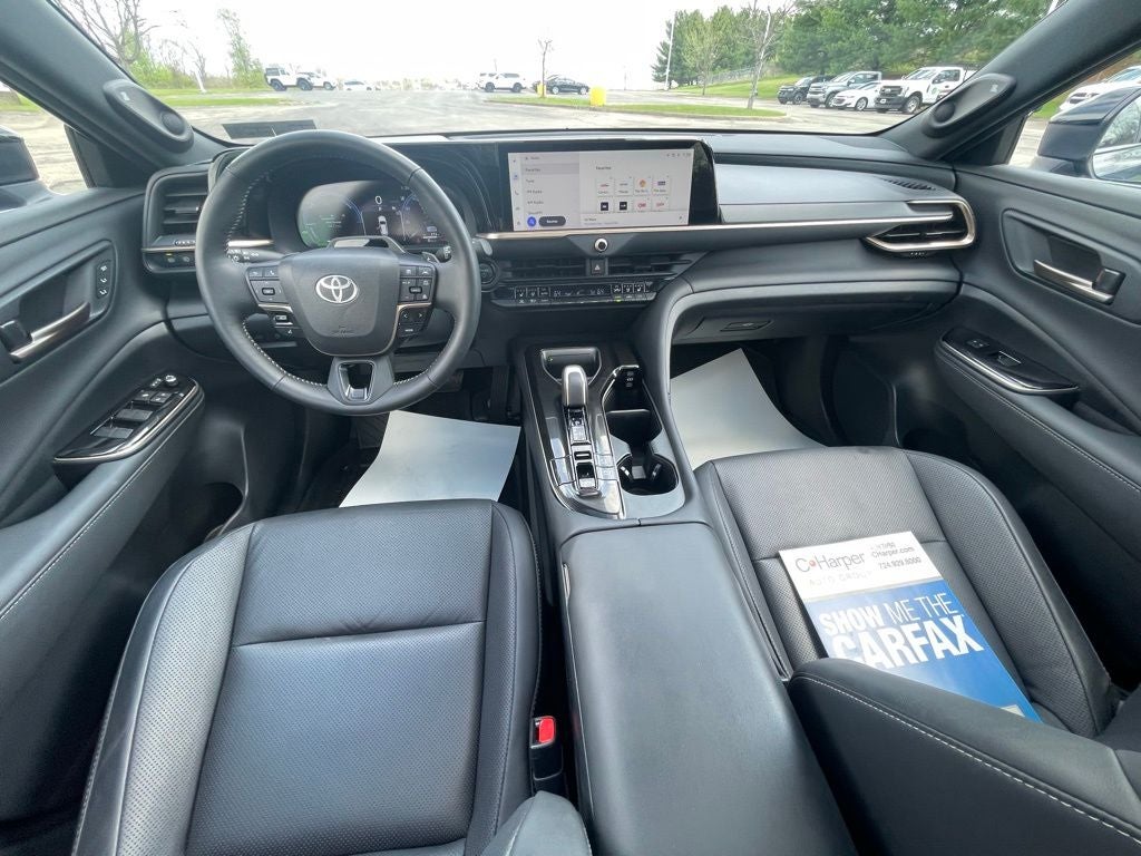 2025 Toyota Crown Signia Limited