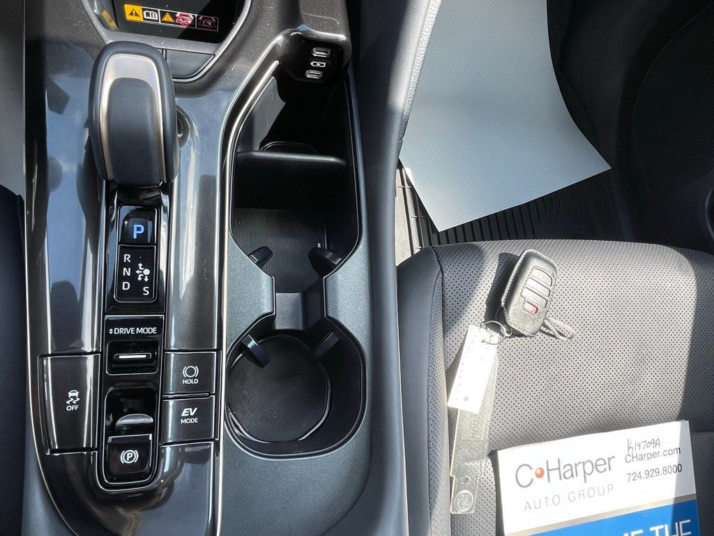 2025 Toyota Crown Signia Limited