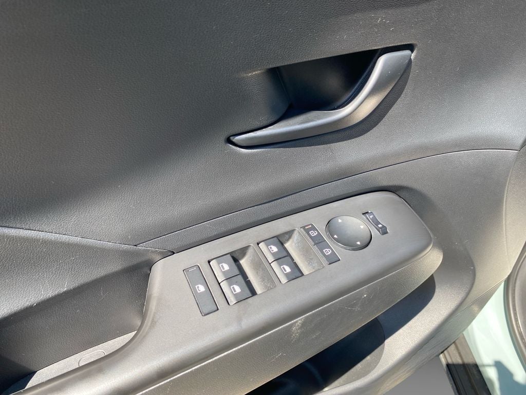 2024 Hyundai Kona SE