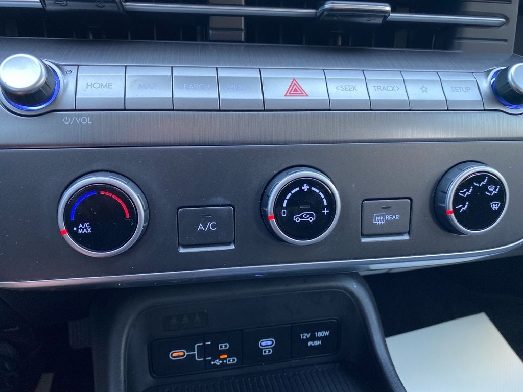 2024 Hyundai Kona SE
