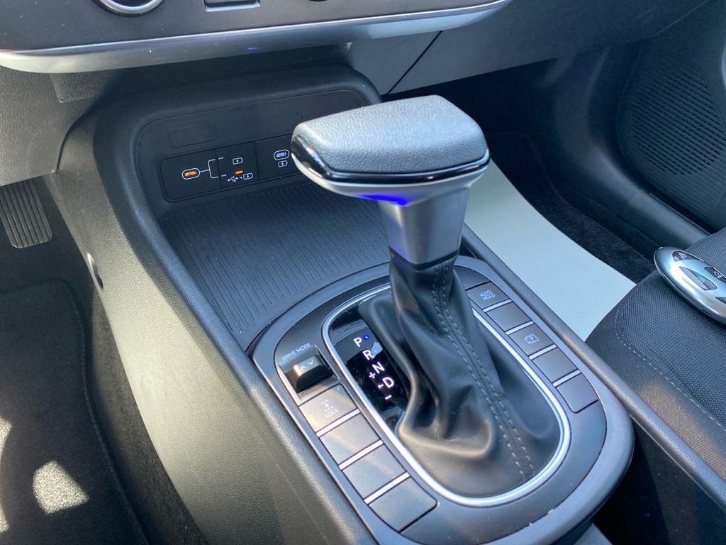 2024 Hyundai Kona SE