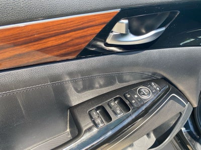 2019 Kia Cadenza Premium