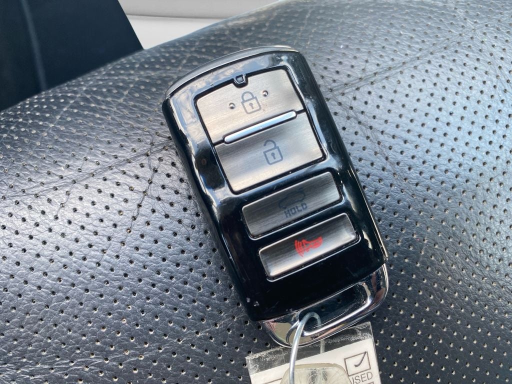 2019 Kia Cadenza Premium