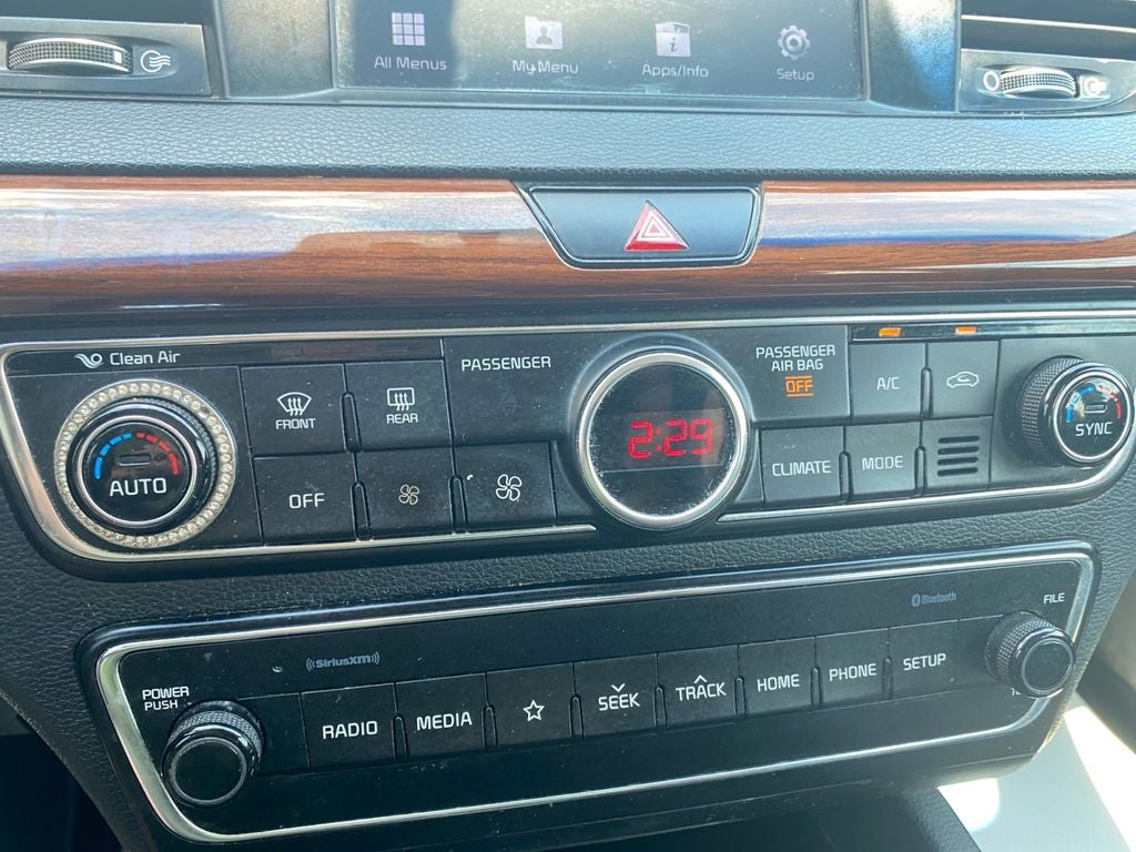 2019 Kia Cadenza Premium