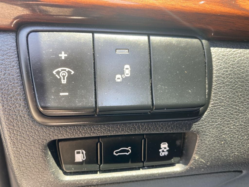 2019 Kia Cadenza Premium