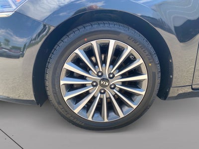2019 Kia Cadenza Premium