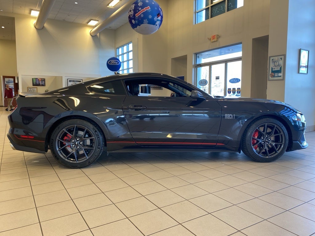 2022 Ford Mustang Mach 1