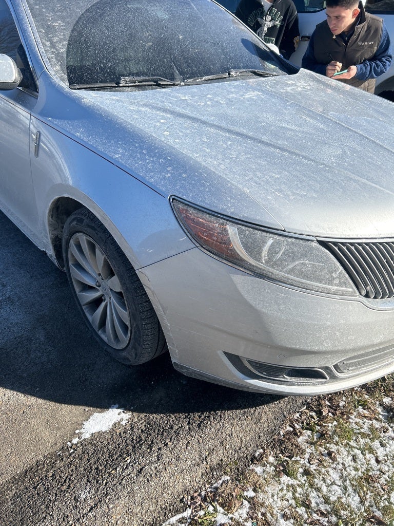 2015 Lincoln MKS Base