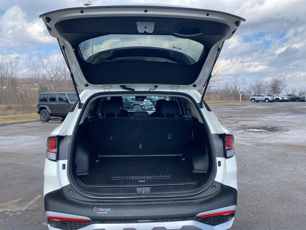 2023 Kia Sportage Hybrid LX