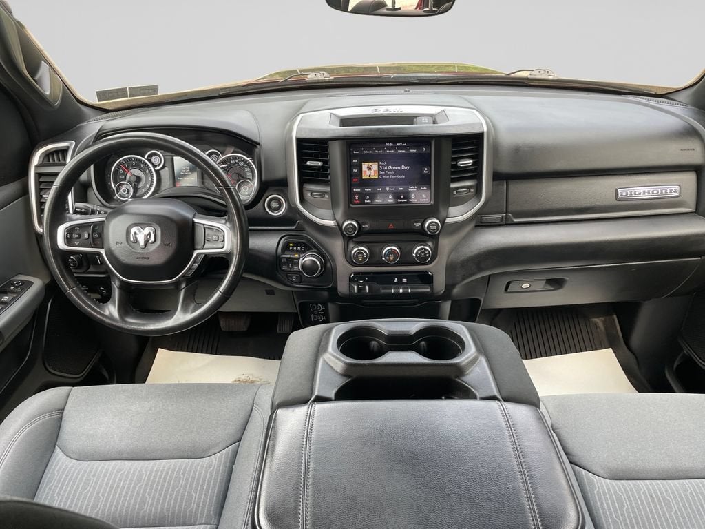 2021 RAM 1500 Big Horn Crew Cab 4x4 5'7" Box