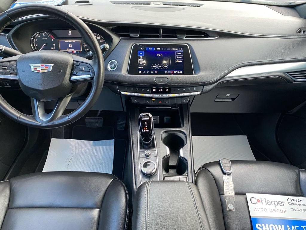 2022 Cadillac XT4 AWD Premium Luxury