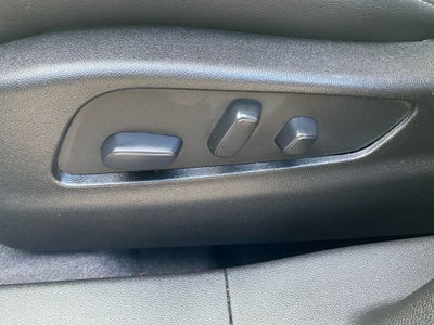 2022 Cadillac XT4 AWD Premium Luxury