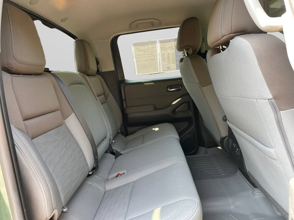 2023 Nissan Frontier Crew Cab SV 4x4