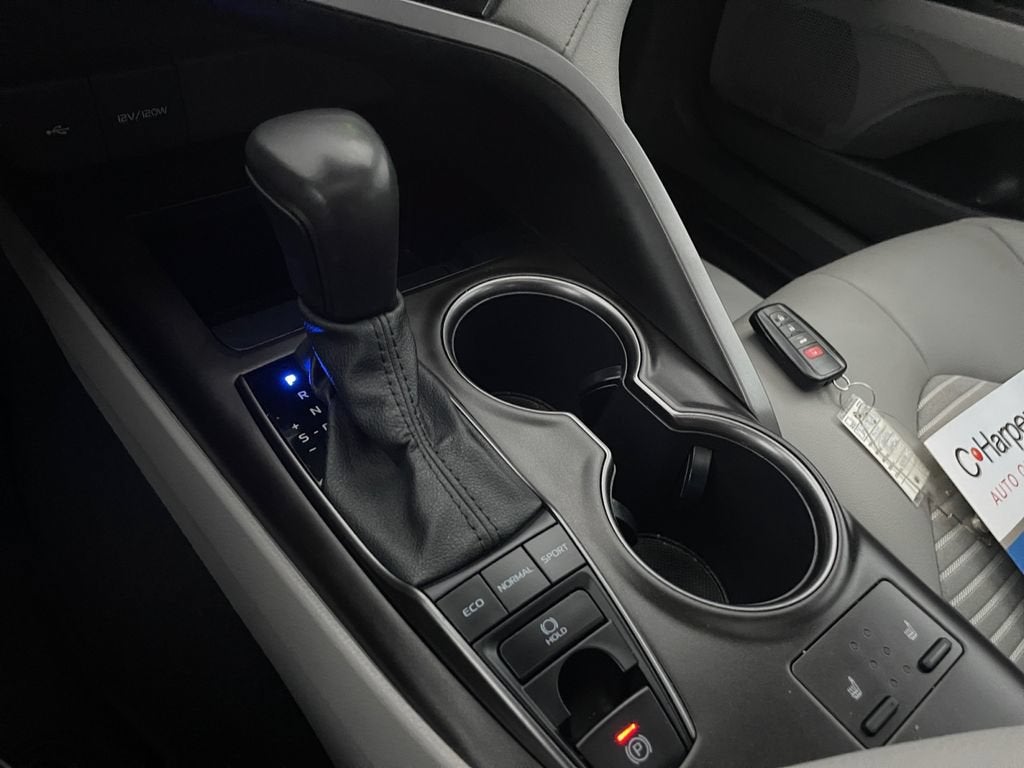 2022 Toyota Camry SE AWD