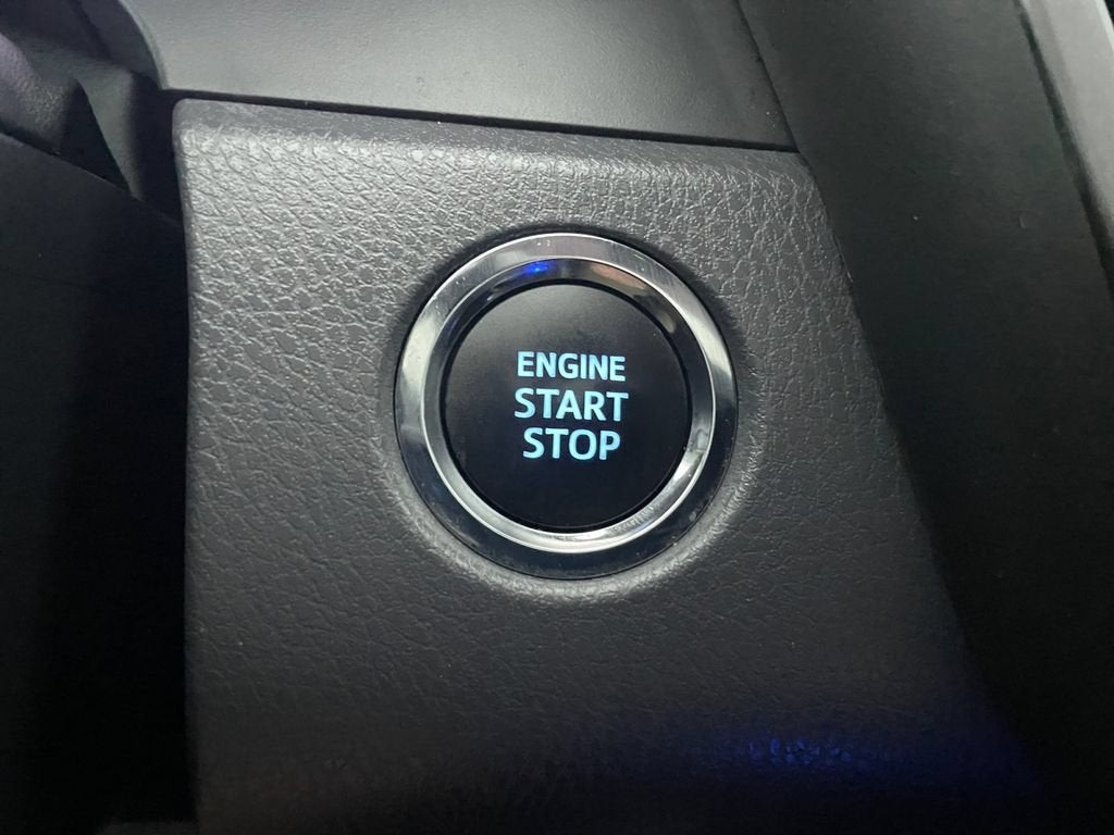 2022 Toyota Camry SE AWD