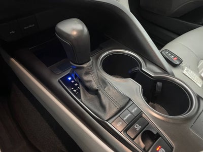 2022 Toyota Camry SE AWD