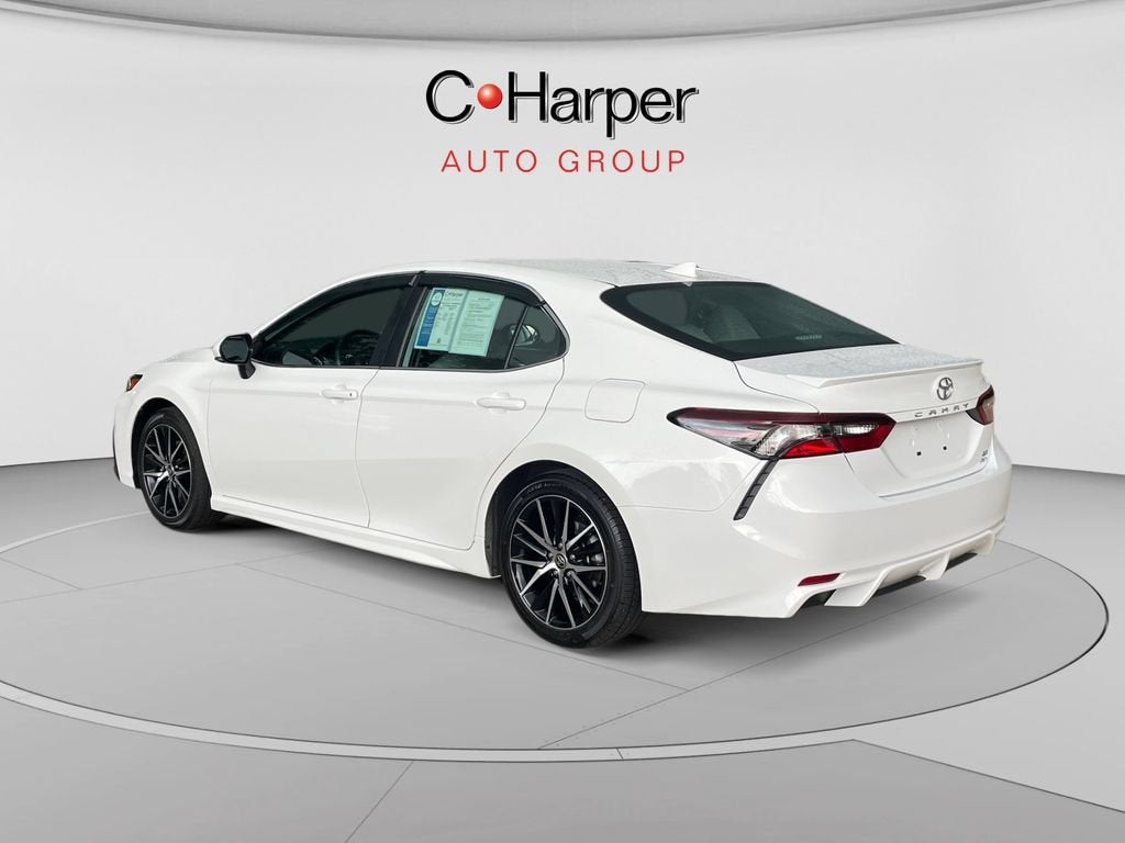 2022 Toyota Camry SE AWD