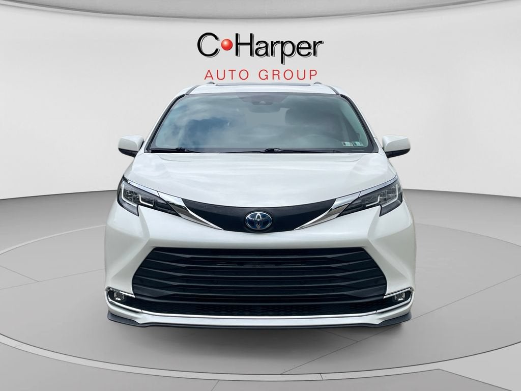 2021 Toyota Sienna XLE